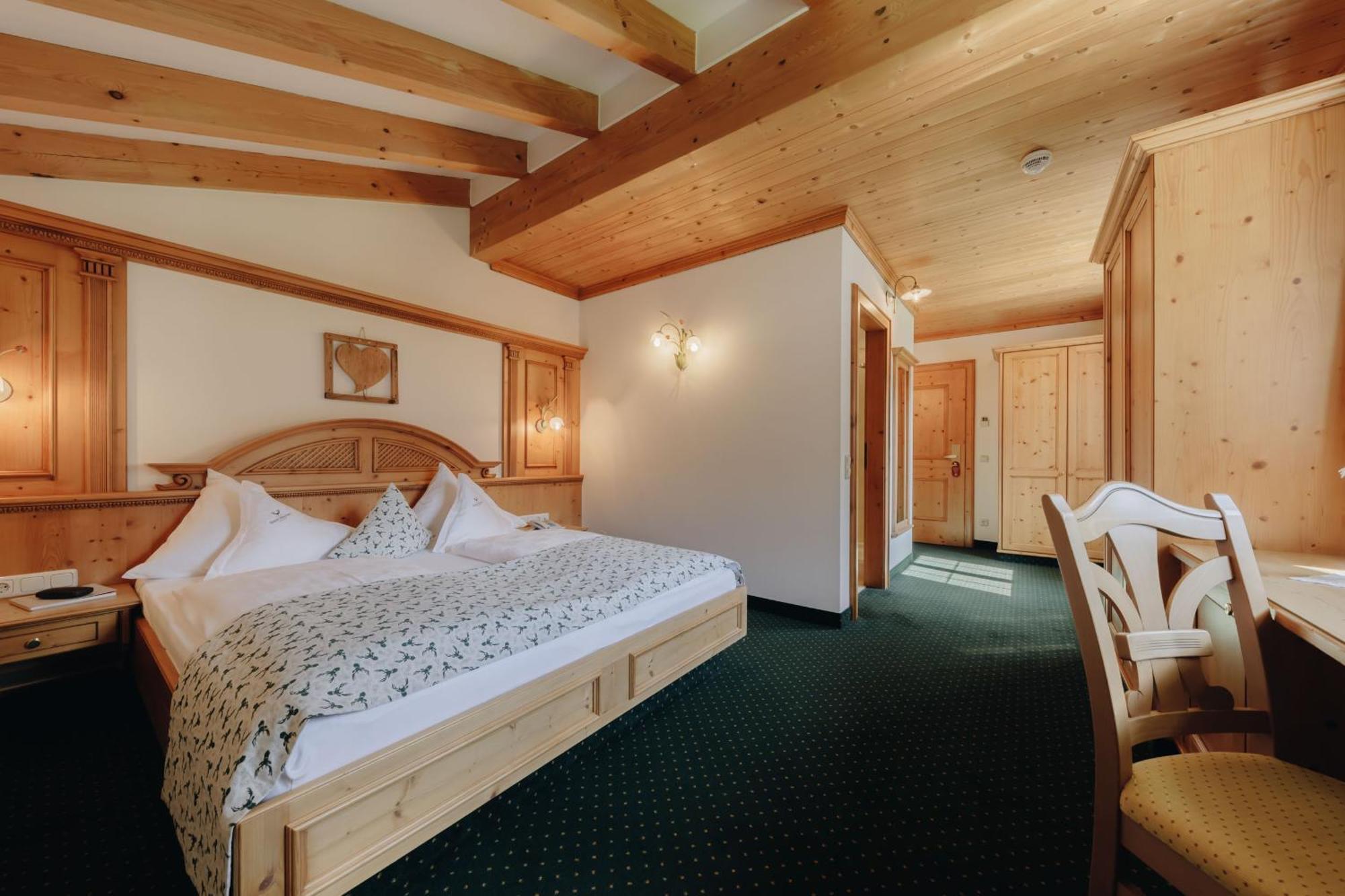 Hotel Hirschen 실베르탈 외부 사진